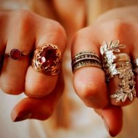 кольца с натуральными камнями