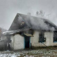 Пинский район: в д. Стошаны на пожаре в собственном доме погиб мужчина - фото