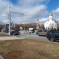 В Минске легковушка врезалась в светофор — водителю стало плохо