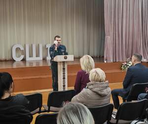 МЧС — родителям или встреча со спасателями в школе №11 Пинска: безопасность детей начинается дома