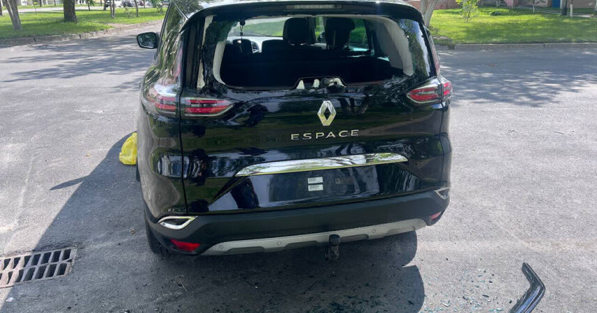 Более 4000 руб. за ошибку: ревнивый пинчанин разбил чужой Renault, перепутав с машиной жены