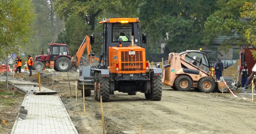 В Заполье завершается реконструкция улиц: обновляют дороги и тротуары