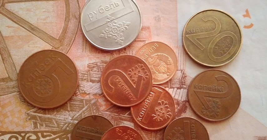 Районы с самой высокой и низкой зарплатой в Беларуси назвали в Белстате