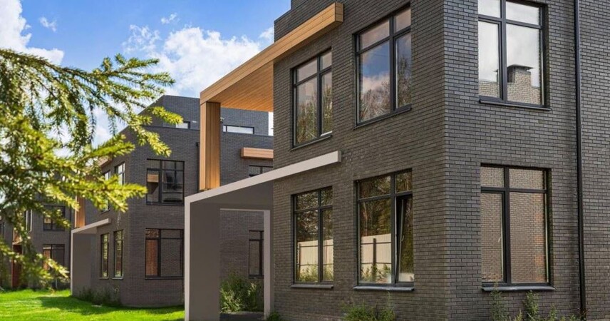 Фасад без ремонта: преимущества клинкерного кирпича в условиях белорусского климата