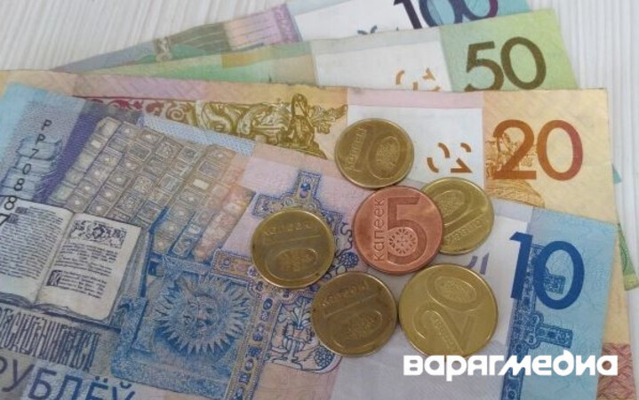 Средняя зарплата в июле составила 2772,4 рубля в Беларуси