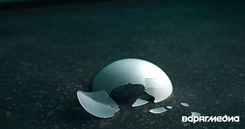 В Пинске за порчу светильников в подъезде задержан 18-летний хулиган