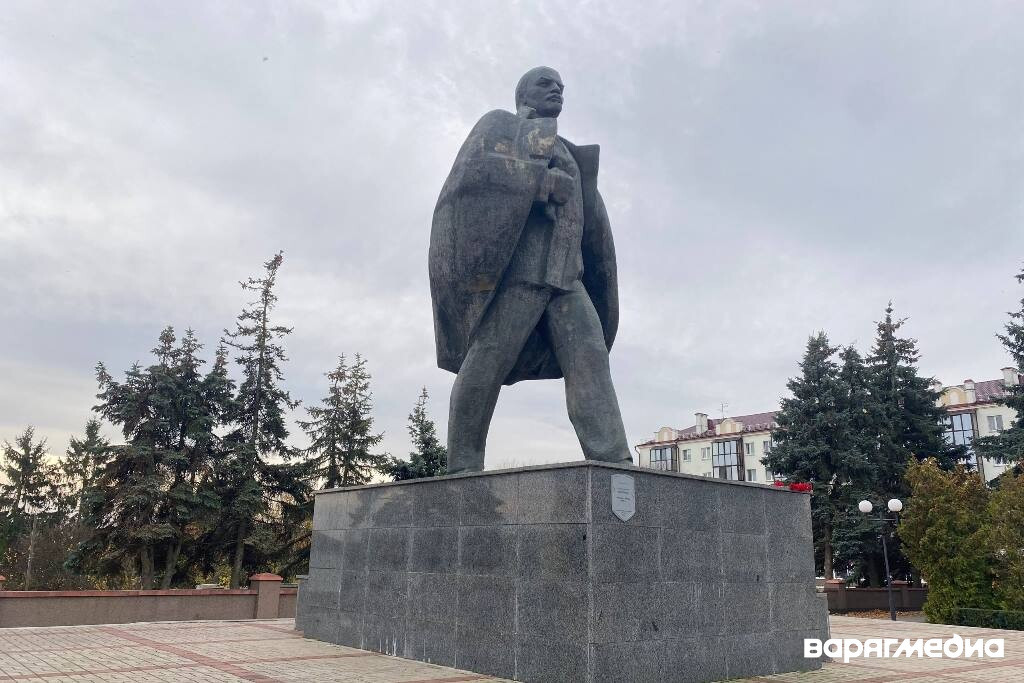 Пинск отметит День Октябрьской революции: митинг и возложение цветов 7 ноября