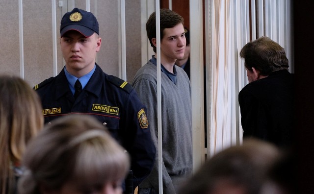 В Минске напавшего на учительницу гимназиста посадили на 8 лет
