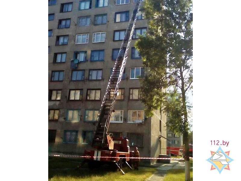Пожар в общежитии в Пинске мог произойти из-за короткого замыкания в компьютере