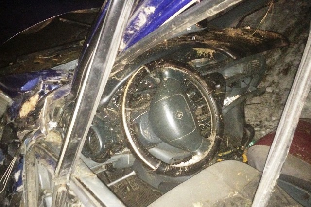 Фото: Пьяный водитель скрылся с места ДТП, в котором погибла его 12-летняя дочь
