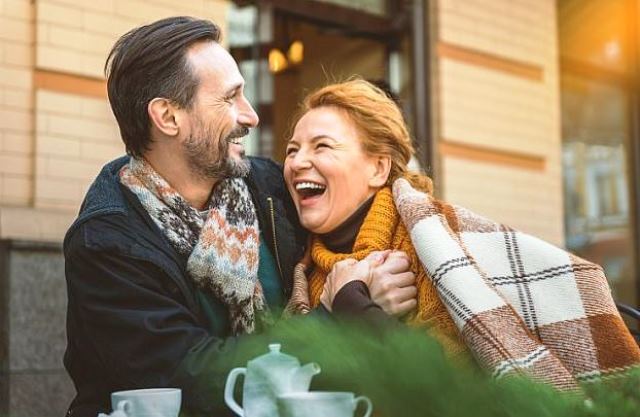 Ученые назвали самый счастливый период в браке - фото, Низкие и высокие ожидания или как стать счастливее