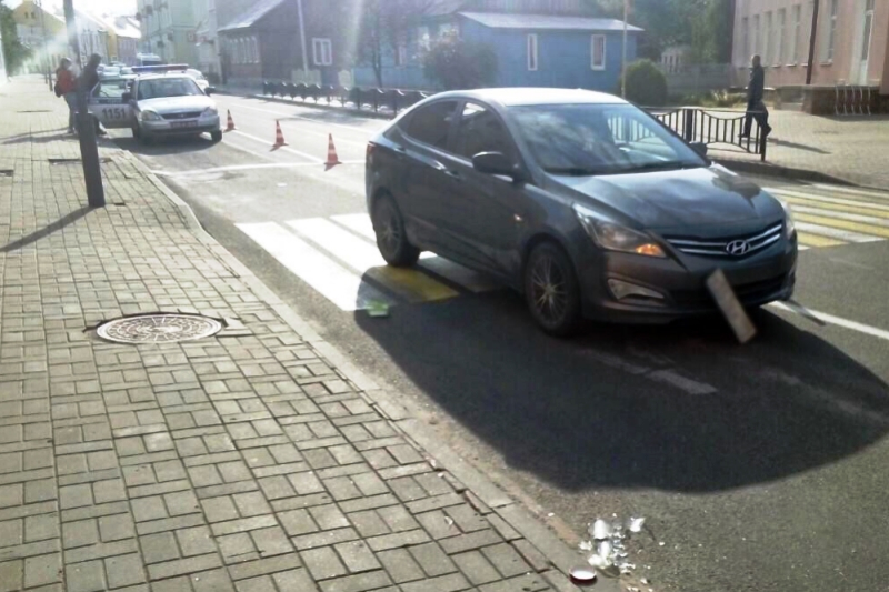 Автоледи на Хундай сбила женщину на пешеходном переходе в Пинске - фото