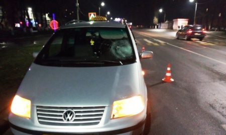 ДТП в Пинске: 16-летняя девушка попала под колеса авто - фото
