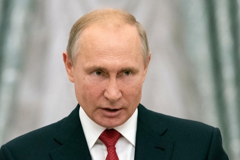 Путин объявил следующую неделю в России нерабочей - фото