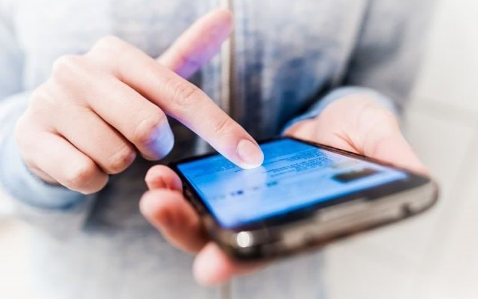 Мошенники заблокировали iPhone 12-летней школьницы в Барановичах