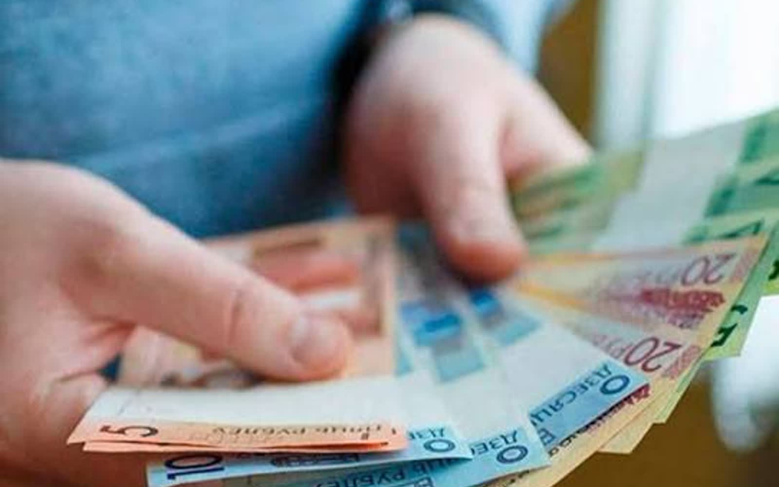 Многодетным семьям выплатят помощь к школе в Беларуси