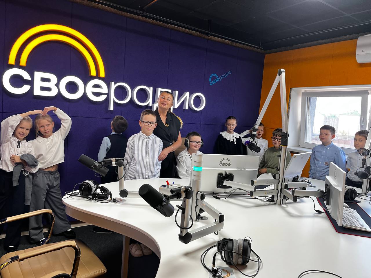 Экскурсия 3 «А» класса гимназии № 1 Пинска в ТРК «Варяг»