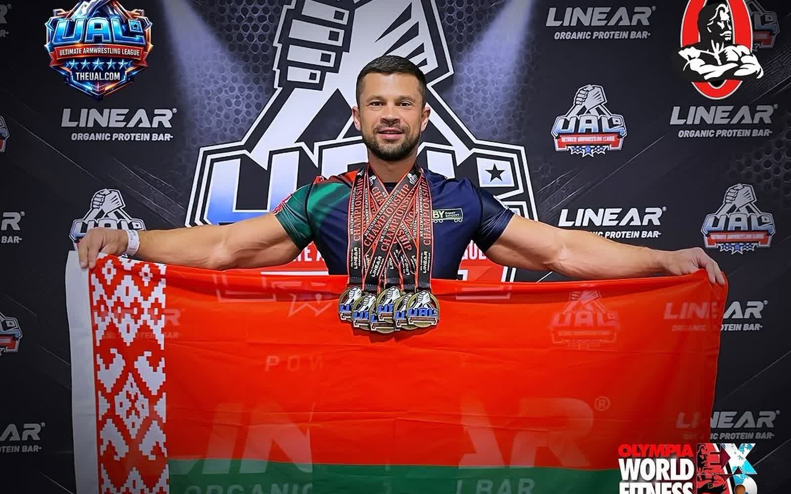 Брестский армрестлер Виктор Братченя на турнире Mr. Olympia