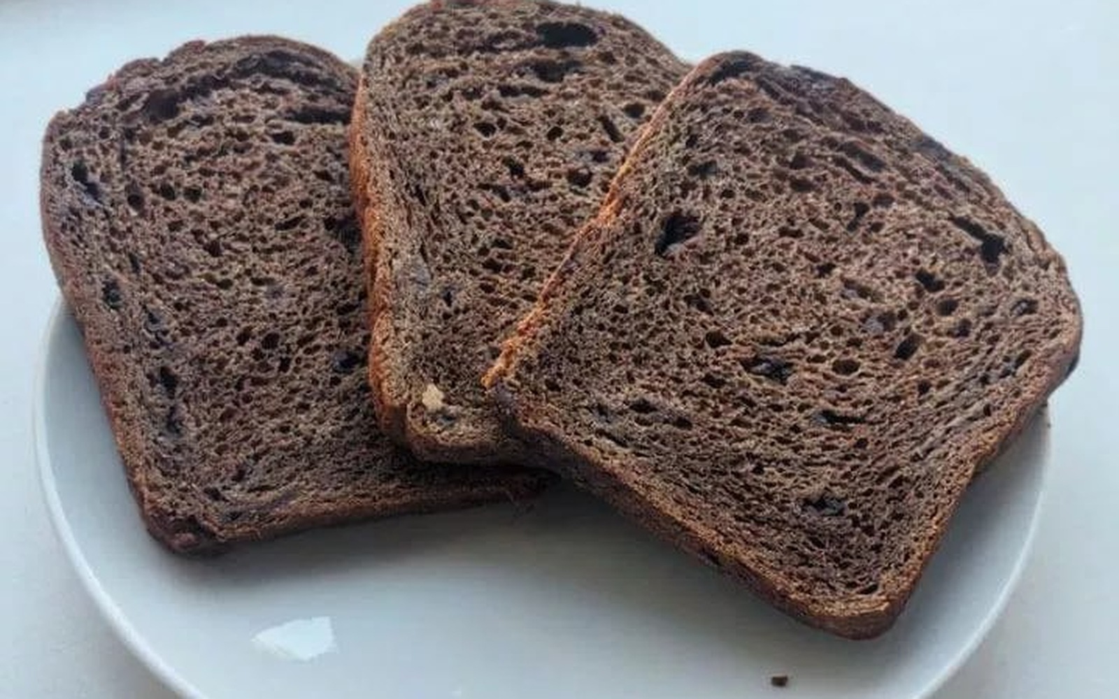 Шоколадный хлеб с кусочками натурального шоколада из Солигорска